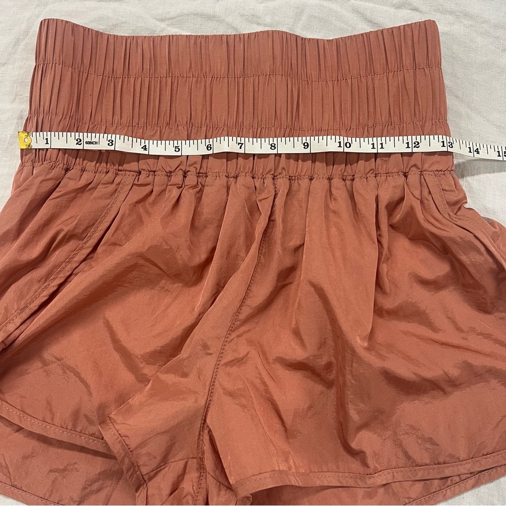 FREE PEOPLE MOVEMENT The Way Home High Rise Brushed Apricot Shorts Size S - Picture 10 of 11